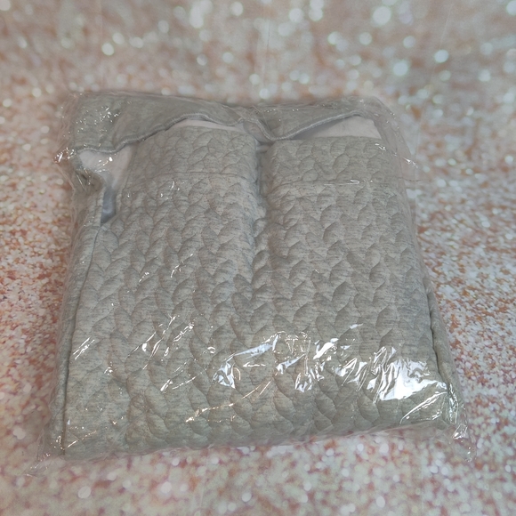 Gray Cable Knit Hi-Low Tunic Hooded Sweatshirt - Picture 6 of 10